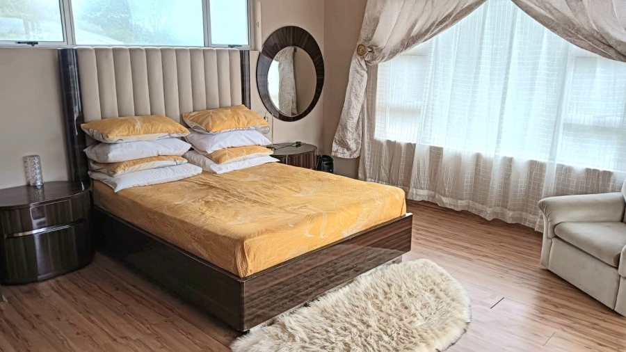 5 Bedroom Property for Sale in Gonubie Eastern Cape